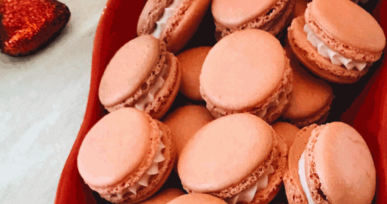 Strawberry Butter Cream Macaroons
